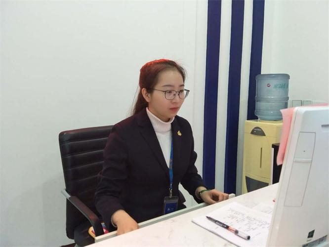 撒播企业软实力，，倾心折务展青春