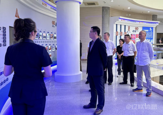 白塔区人大常委会党组书记、、主任李东明莅临创业孵化基地调研走访